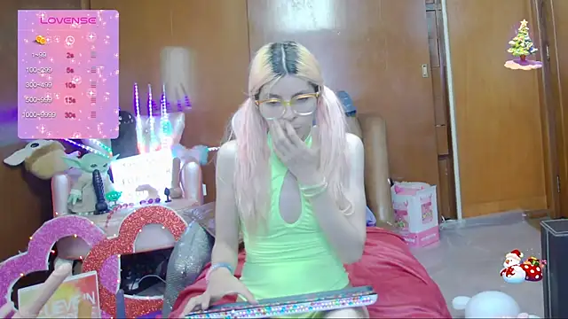 Skinygirl online show from 03-22-25, 12:49