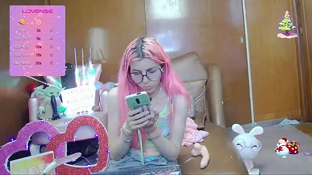 Skinygirl online show from 09-10-25, 12:31