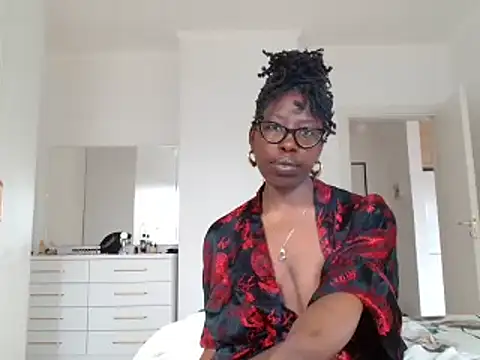 MadamIndigo online show from 03-03-26, 07:59