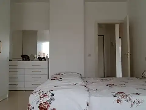 MadamIndigo online show from 03-26-26, 09:18