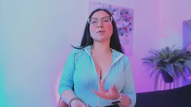 lucy neil online show from 12-03-25, 02:34