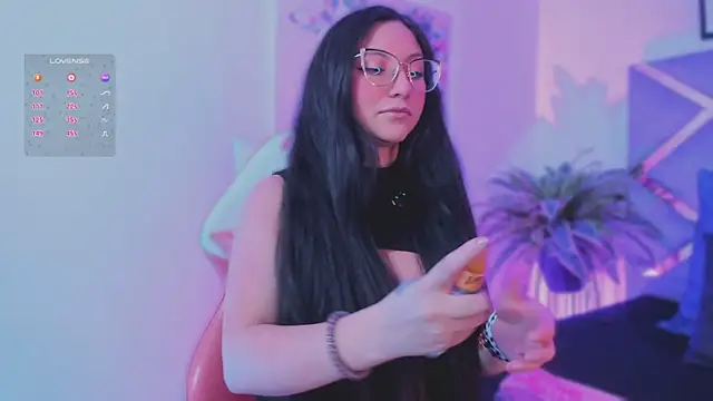 lucy neil online show from 01-06-26, 04:16