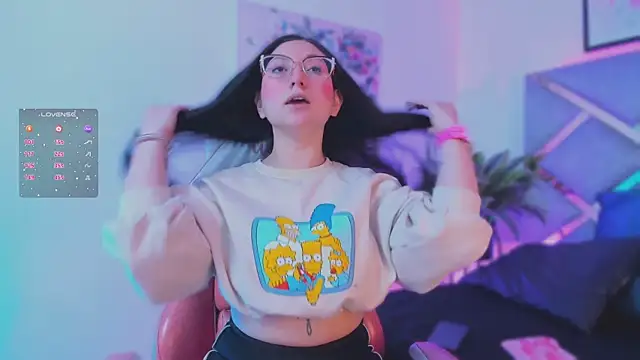 lucy neil online show from 11-14-25, 02:37