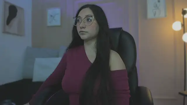 Snapshot of lucy_neil chatting on 02-17-26, 02:31 lucy neil online show from 02-17-26, 02:31