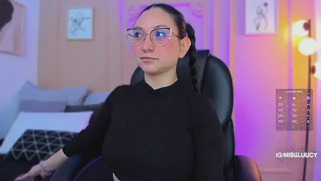 Snapshot of lucy_neil chatting on 03-14-26, 02:39 lucy neil online show from 03-14-26, 02:39