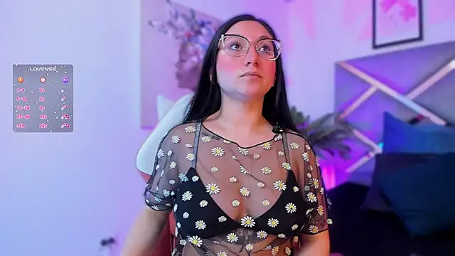 lucy neil online show from 10-16-25, 02:42