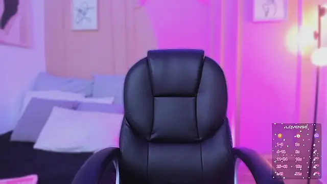 Snapshot of lucy_neil chatting on 02-03-26, 07:24 lucy neil online show from 02-03-26, 07:24