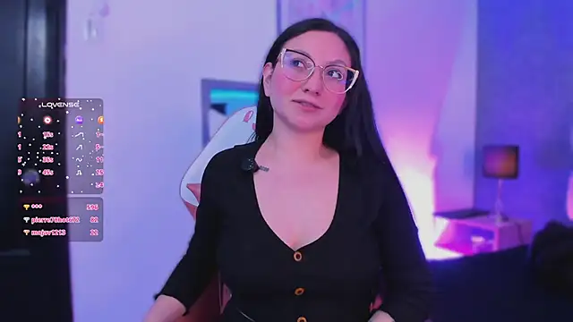 lucy neil online show from 10-04-25, 07:43