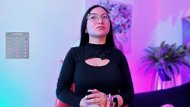 lucy neil online show from 11-13-25, 02:48