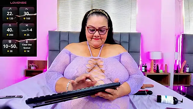 mommy cute online show from 02-12-26, 08:30