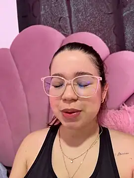 Lucyklein2022 online show from 07-27-26, 02:57