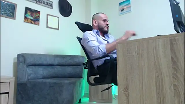 cowboyht online show from 04-05-26, 05:03