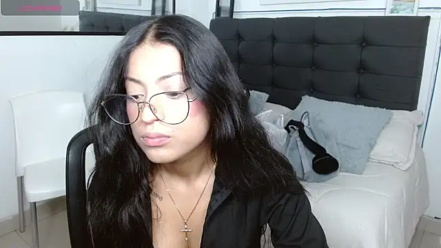 vaness weet online show from 11-02-25, 07:52