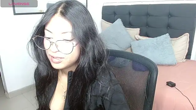 vaness weet online show from 06-15-26, 07:46