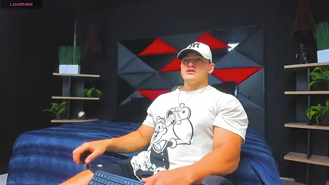 Leonsmoron online show from 05-22-26, 12:19