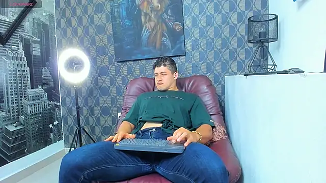 Leonsmoron online show from 12-21-25, 10:43