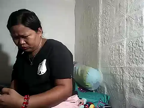 sweethotmom online show from 11-27-25, 12:00