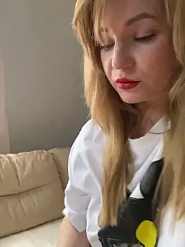 Lady  Maria online show from 04-09-26, 02:34