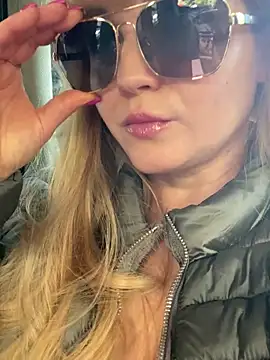 Lady  Maria online show from 03-11-25, 01:45