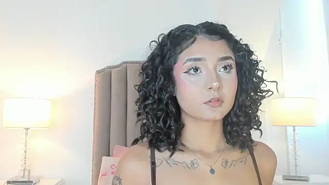 Emma Torres   online show from 05-20-26, 12:35