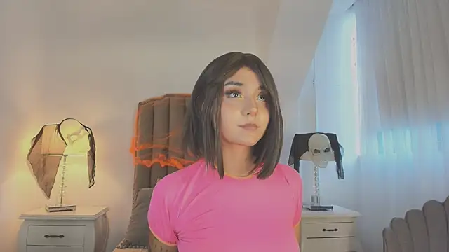 Emma Torres   online show from 11-01-25, 12:21