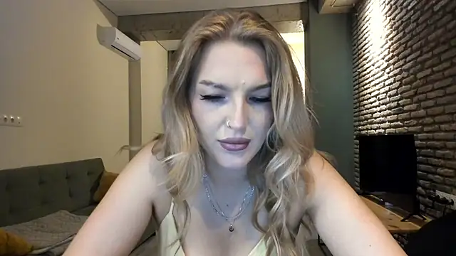 fifteenpoem online show from 05-30-26, 02:18