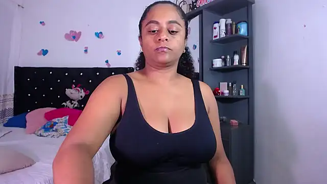 BellaKarla online show from 05-27-26, 08:16