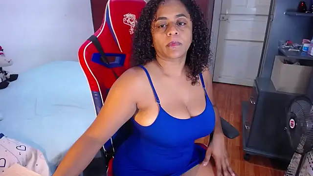 BellaKarla online show from 03-08-26, 12:27