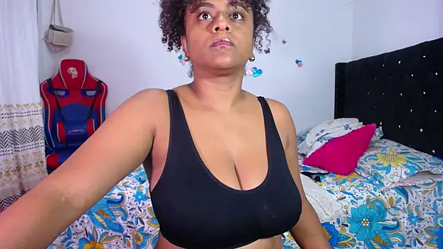 BellaKarla online show from 05-14-26, 11:46