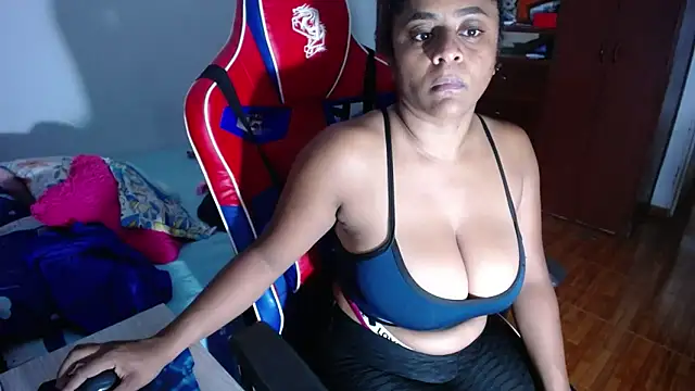 BellaKarla online show from 03-13-26, 11:43