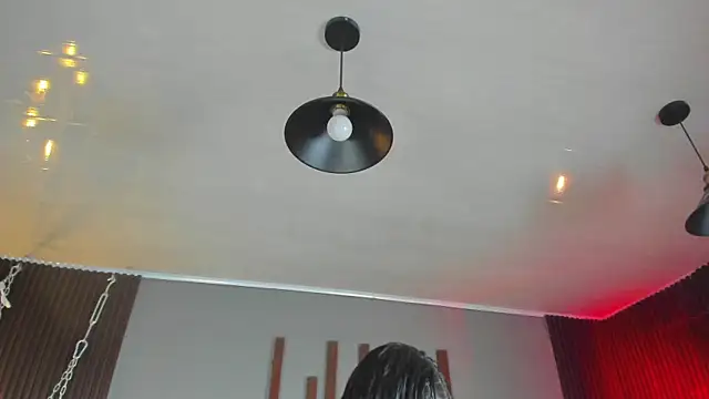 annie barozzi online show from 10-26-25, 01:22