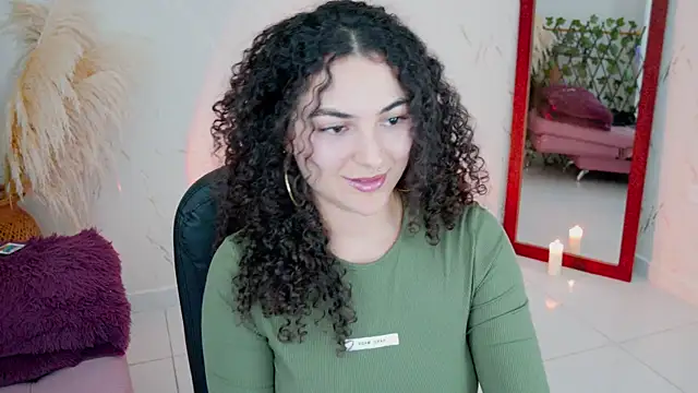 Snapshot of merida_bell18 chatting on 04-26-26, 08:50 merida bell18 online show from 04-26-26, 08:50