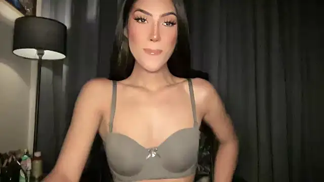 Bella Gordon online show from 09-13-25, 01:00