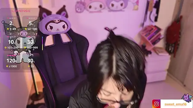 Snapshot of Loving_Ema_1 chatting on 02-04-26, 06:25 Loving Ema 1 online show from 02-04-26, 06:25