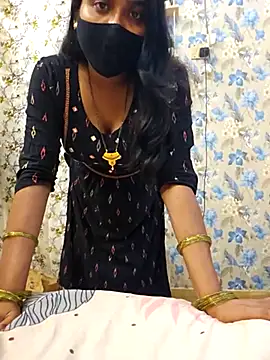 Snapshot of Queen_Anushka69 chatting on 02-16-25, 06:43 Queen Anushka69 online show from 02-16-25, 06:43