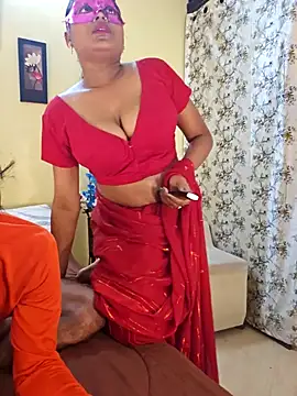 Snapshot of Queen_Anushka69 chatting on 12-11-24, 06:14 Queen Anushka69 online show from 12-11-24, 06:14