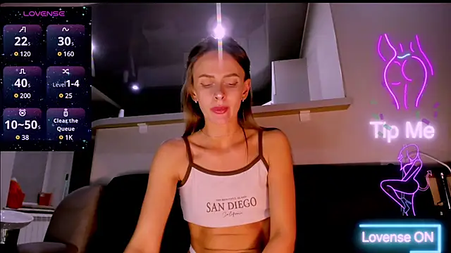 Snapshot of madina_taher chatting on 03-09-25, 10:08 madina taher online show from 03-09-25, 10:08