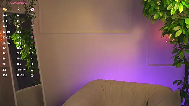 -JuicyMolly- online show from 03-10-25, 07:18