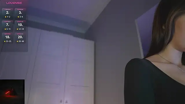 -JuicyMolly- online show from 12-01-25, 03:24