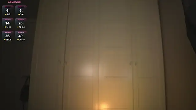 -JuicyMolly- online show from 03-18-26, 06:20