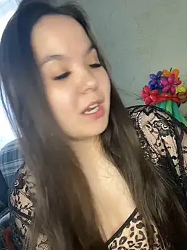 Snapshot of Var_Kiss chatting on 03-19-25, 06:03 Var Kiss online show from 03-19-25, 06:03