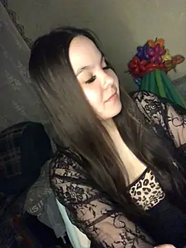 Snapshot of Var_Kiss chatting on 03-19-25, 12:45 Var Kiss online show from 03-19-25, 12:45