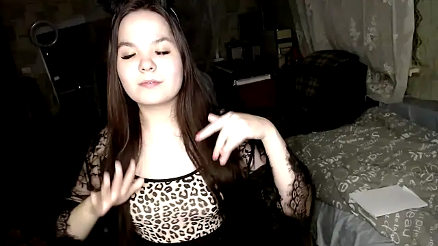 Snapshot of Var_Kiss chatting on 02-26-25, 03:32 Var Kiss online show from 02-26-25, 03:32