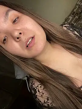 Var Kiss online show from 11-24-25, 11:54