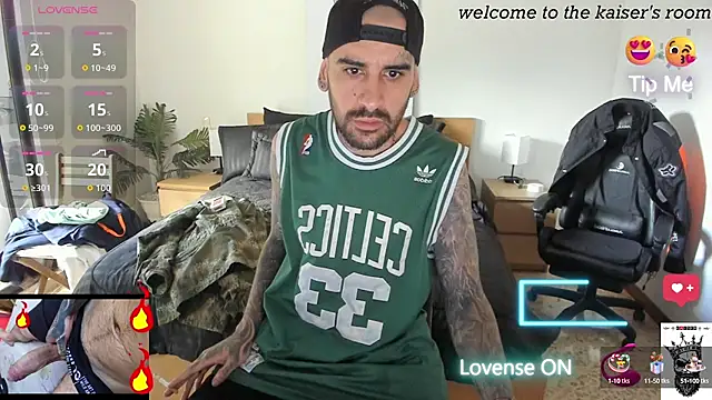 Snapshot of kaiser679_ chatting on 09-10-25, 04:39 kaiser679 online show from 09-10-25, 04:39