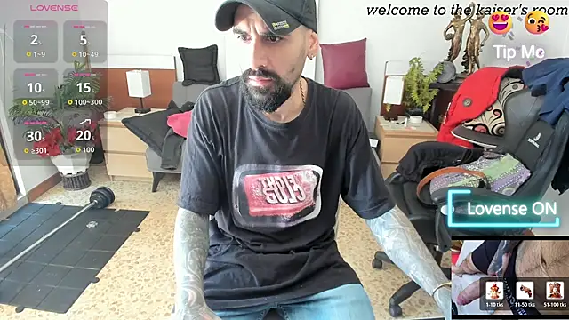 kaiser679  online show from 04-09-26, 02:34