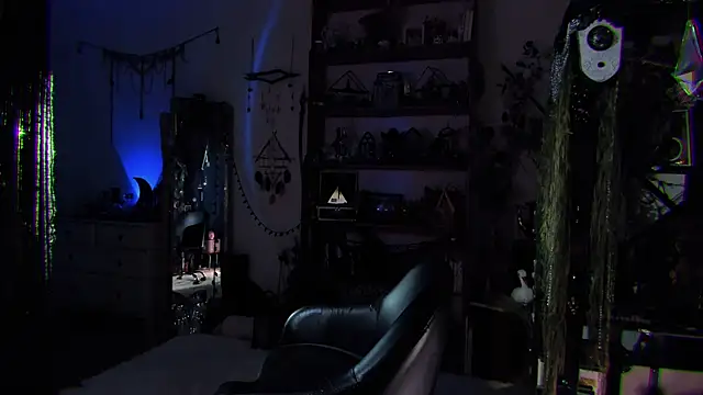 Scarlett Wanner online show from 10-02-25, 08:12