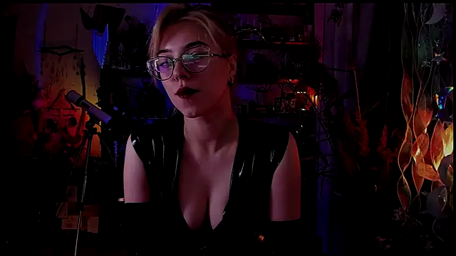 Scarlett Wanner online show from 12-04-24, 08:23