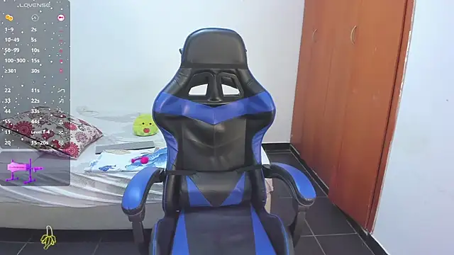 Snapshot of NAMIMAYERS2 chatting on 01-10-25, 02:23 NAMIMAYERS2 online show from 01-10-25, 02:23