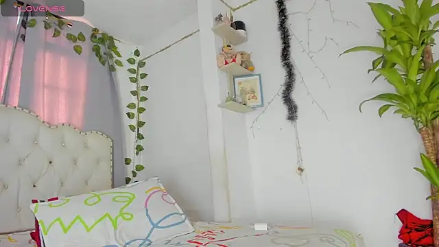 khalyn jenner online show from 09-26-25, 07:54